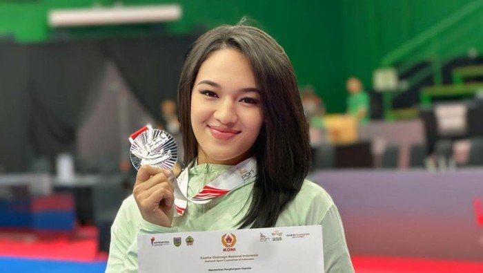 Dari Lapangan Polisi ke Medali Emas, Polwan Polda Riau Bripda Jessica Curi Perhatian di PON Bela Diri 2025!