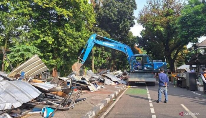 “Dari Pasar Barito ke Lenteng Agung: Perpindahan Pedagang yang Menyedot Perhatian”