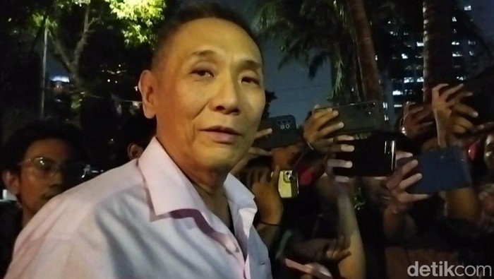 Prabowo Tolak Bunga Ultah, Babah Alun Diminta Bantu Anak Yatim