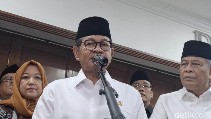 Sorotan Pramono: Parkir Bus Transjakarta di Blok M, Masalah Kemanusiaan atau Kebijakan?