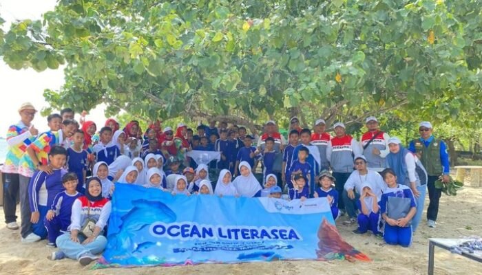 PET Tanjung Uban Dukung Warga, Berdayakan Nelayan dan Bantu Sekolah!