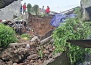 Longsor Tebing 10 Meter di Bondongan, Bogor: 12 Rumah Terendam, Begini Kondisinya