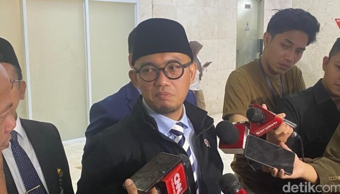 **Panja Haji: Rapat Tertutup Lawan Mafia, Jamin Kualitas Akomodasi-Konsumsi!**