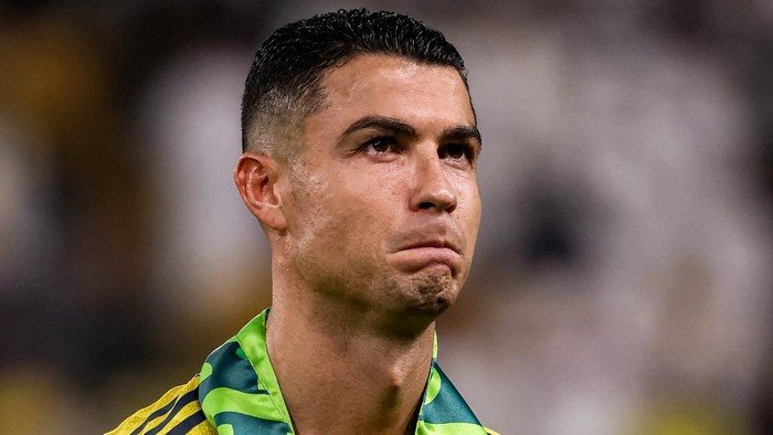 Cristiano Ronaldo: 13 Trofi Hilang di Arab Saudi, Apa yang Terjadi?