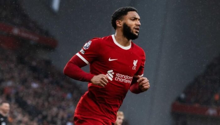 Skandal Liverpool vs Palace: Fans Rebut Perhatian dari Joe Gomez!