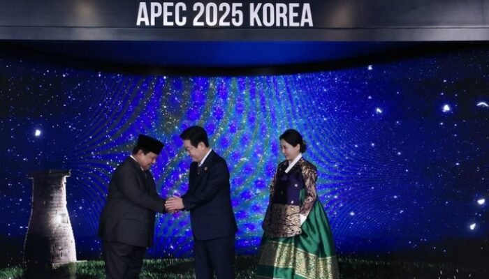 Prabowo Disambut Hangat Presiden Korsel dan Istri di Gala Dinner KTT APEC 2025 – Update 1