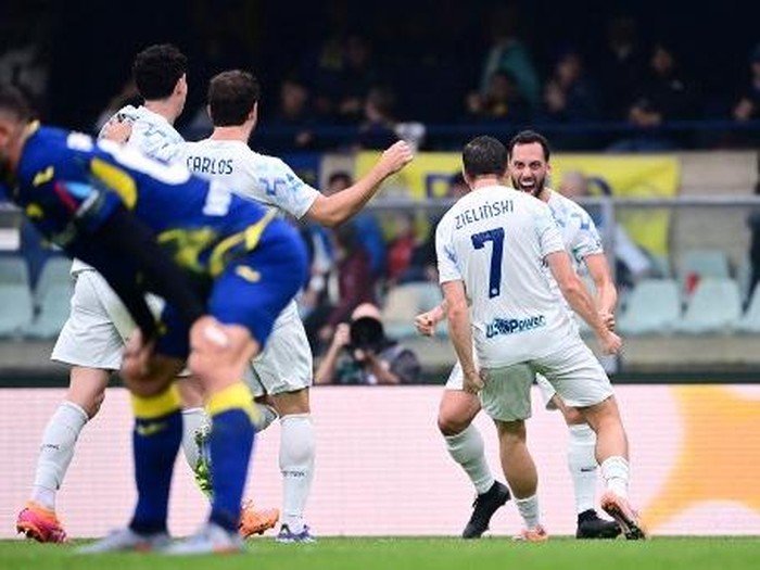 Hasil Liga Italia: Inter Milan Menang Dramatis Atas Hellas Verona 2-1 - Update 2