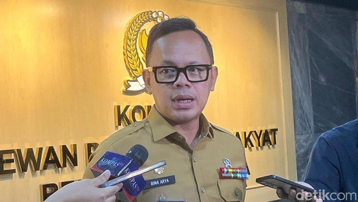 4 Gubernur Riau Terjerat Korupsi, Wamendagri: Harus Evaluasi Sistem Pemilihan - Update 2