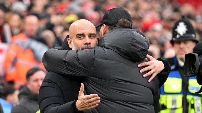 Klopp vs Pep: Bola Kembali Bernyanyi dalam 