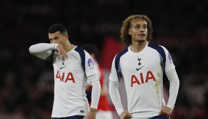 Badai Sempurna Bernama Arsenal, Tottenham Hilang Arah di Bawah Hujan!