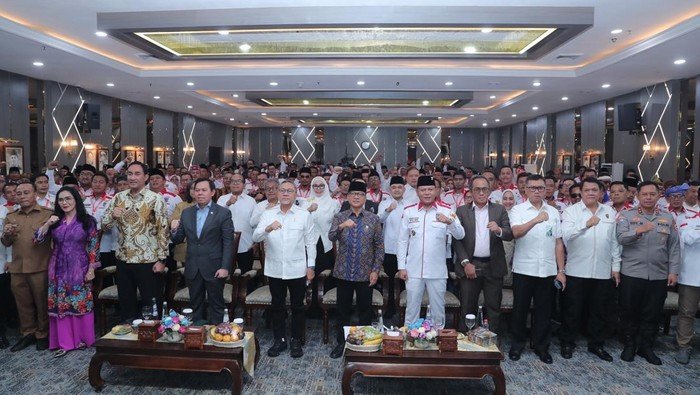 Dukung MBG, Mendes Yandri Ajak Apdesi Manfaatkan Potensi Desa Tematik untuk Peningkatan Kualitas Hidup Masyarakat