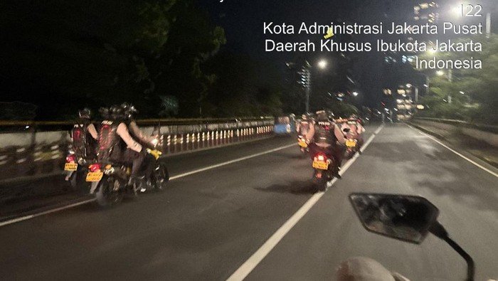 3 Pria di Jaktim Gelagapan Lihat Polisi Patroli, Ternyata Baru Pakai Sabu - Update 2