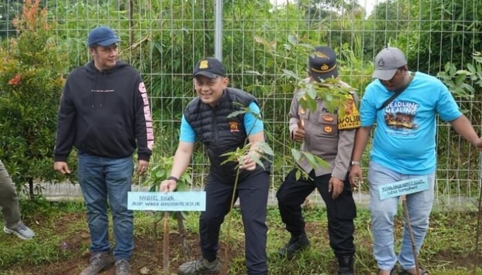 Polres Bogor Beraksi: Tanam Pohon dan Tebar Benih Ikan untuk Gerakan Indonesia ASRI