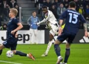 Gol Terlambat Kalulu Bikin Juventus vs Lazio Seri 2-2, Pertandingan yang Tidak Ada Ujung