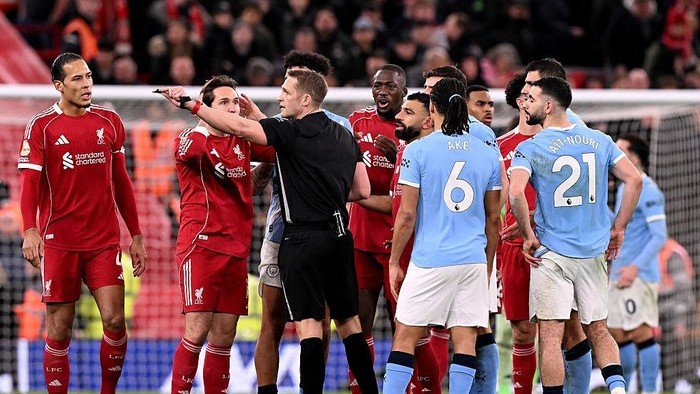 **Gol Cherki Dianulir, Wasit Bikin Fans Liverpool Kecewa!**