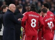 “Arne Slot: Liverpool Tanpa Champions, Masa Depan yang Menyebabkan Ketakutan!”
