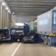 Truk Trailer Tabrak 6 Kendaraan di Underpass Tol Jagorawi: Pemicu Putusnya Rute Lalin?