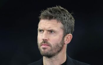 “Michael Carrick: Pertahanan West Ham Rapet Banget! Ini Alasannya…”