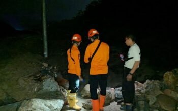 Banjir Mengejutkan 68 Rumah di Bogor, Petaka Bawa Batu!