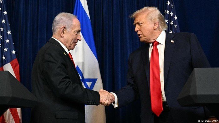Trump Peringatkan Iran, Netanyahu Saksikan Aksi Ketegangan