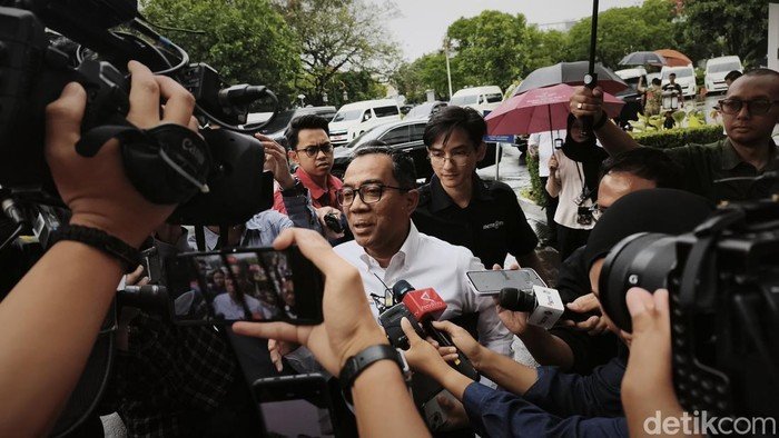 Prabowo Bersama Mendikbud dan Menteri KP: Apakah Ada Keputusan Sensasional?