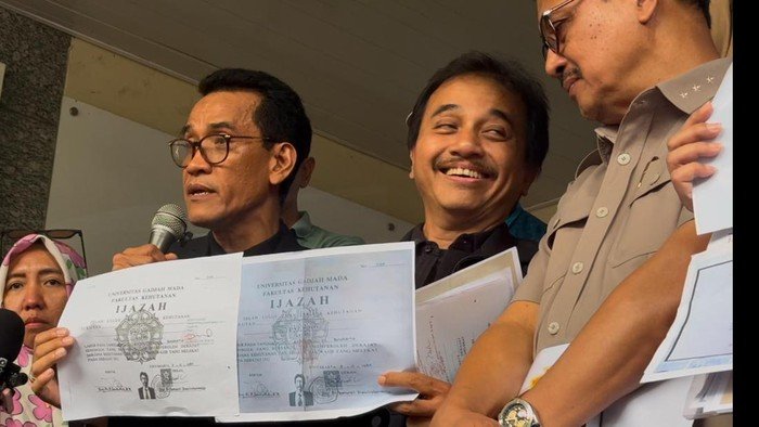 Hasil Penyelidikan Roy Suryo Cs, Salinan Ijazah Jokowi di Polda Metro Terkuak