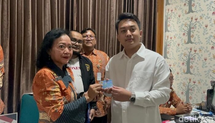 KGPH Purbaya Resmi Ganti Nama Jadi Sri Susuhunan Pakubuwono XIV di KTP – Update 1