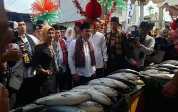 Bandeng Jumbo 14 Kg, Pramono Borong: Revolusi UMKM di Festival Rawa Belong!