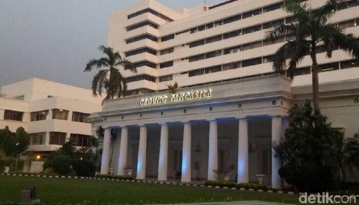 **”Kemlu Indonesia Tegaskan: Pasukan Perdamaian RI di Gaza, Bukan untuk Operasi Tempur!”**