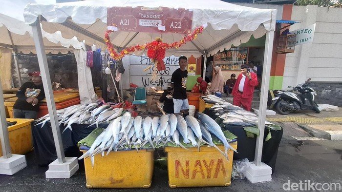 Banjir Cuan Penjualan Bandeng Jelang Imlek - Update 2