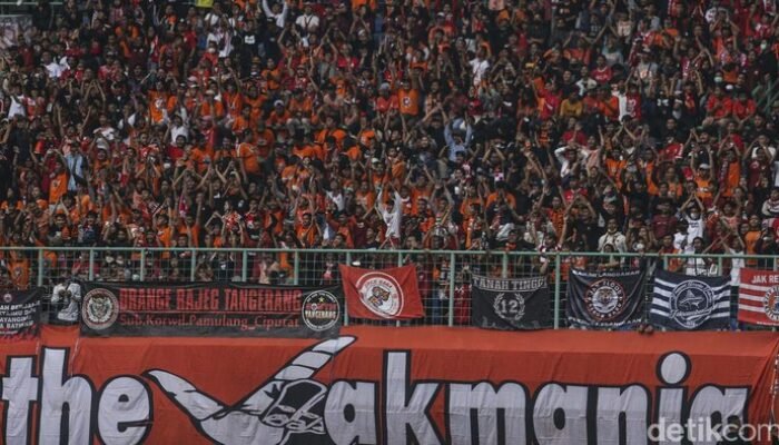 [**The Jakmania Mau Lebih Sering Lihat Aksi Pemain Baru Persija: Siapakah yang Akan Melejit di Musim Ini?**]