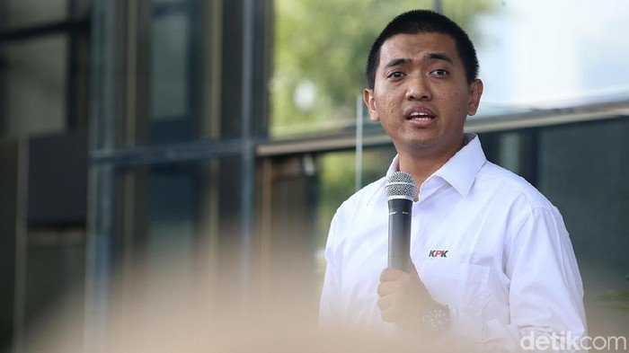 **Eks Penyidik Amini Jokowi soal UU KPK, Singgung Tanggung Jawab Moral: Yudi Purnomo Dukung Kembalikan Versi Lama**