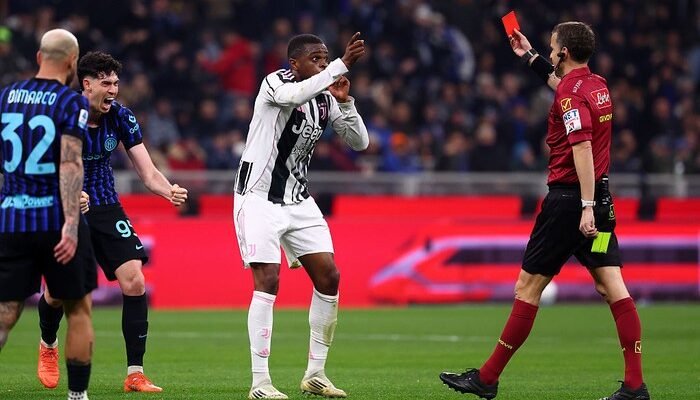 Kontroversi Chivu: Kalulu, Kontak Ringan, atau Hanya Main-main?