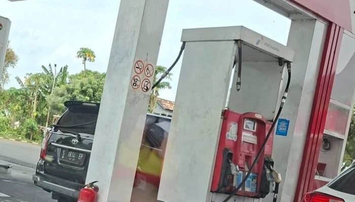 Mobil Dinas Tuban Viral, Diduga Ubah Pelat Hitam, Bisakah Makan Pertalite?