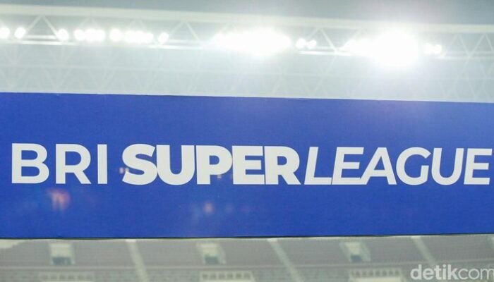 Arema Vs Semen Padang: Singo Edan Meledak, Kabau Sirah Takluk dalam Drama Menegangkan