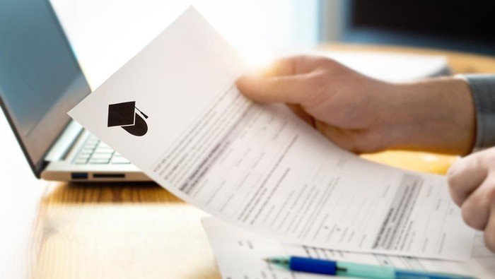 Polemik Dwi LPDP dan Urgensi Membaca Ulang Nasehat Tan Malaka - Update 2