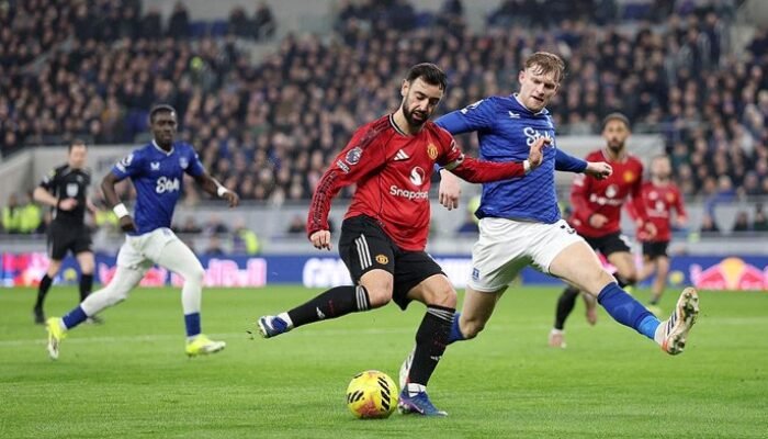 Babak I: Everton Vs MU Masih Imbang, Ini Penyebabnya!