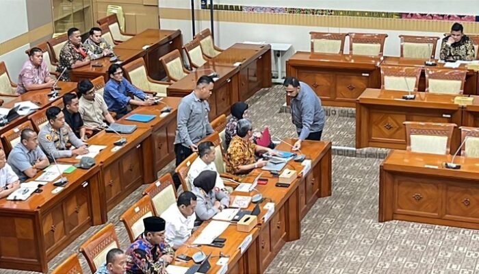 Komisi III DPR Usir Pengembang Perumahan saat Rapat Polemik Musala di Bekasi – Update 2