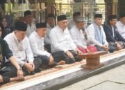 Ziarah Safari Ramadan, NasDem Perkuat Silaturahmi di Makam Pendiri NU Jombang