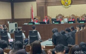 Sidang Vonis Kasus Minyak Mentah Dikebut hingga Lewat Tengah Malam: 9 Terdakwa Hadapi Hukuman
