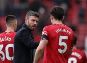 Siapa Takut? Maguire Menunjukkan Cara Bermain sebagai Teladan untuk Bek Muda Man United!