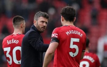 Siapa Takut? Maguire Menunjukkan Cara Bermain sebagai Teladan untuk Bek Muda Man United!