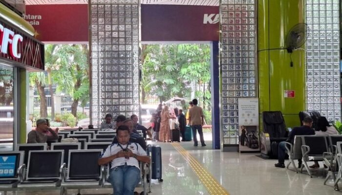 “Ramadan di Kampung: Kisah Perantau yang Pilih Mudik Lebih Awal untuk Sahur Bareng Ibu”