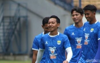 Jadwal Mepet vs Persebaya, Adam Alis: Persib Targetkan 3 Poin atau Gagal?