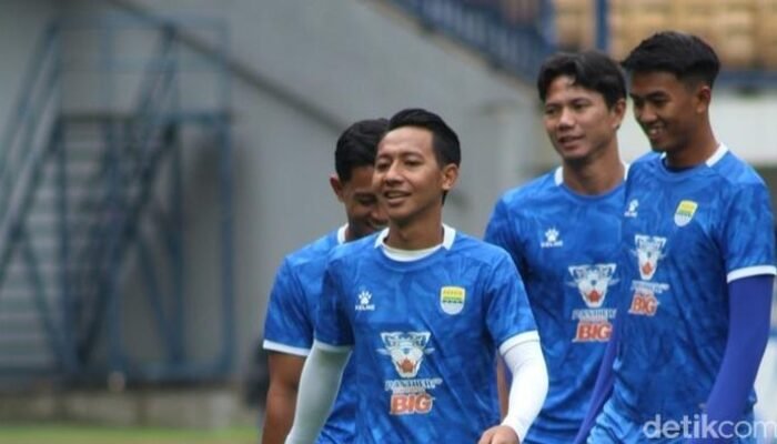 Jadwal Mepet vs Persebaya, Adam Alis: Persib Targetkan 3 Poin atau Gagal?