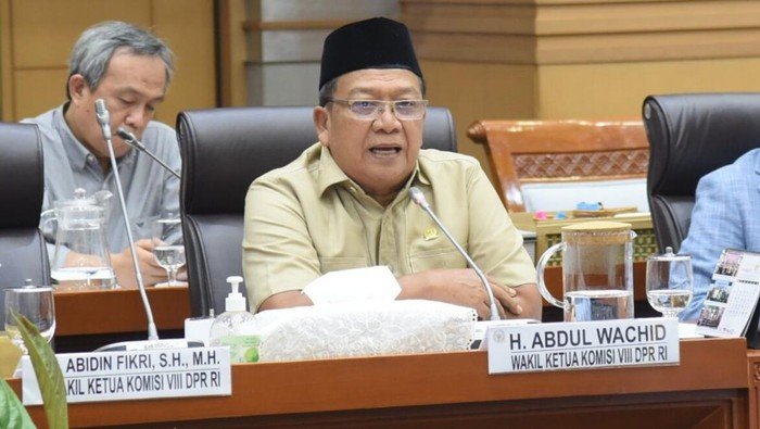 Wabah Konflik Timur Tengah, DPR Desak Langkah Darurat untuk Jemaah Umrah