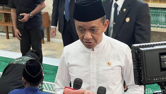 Bahlil Kenang Diskusi Sejarah dengan Try Sutrisno Semasa Mahasiswa: Kisah Menakjubkan di Balik Pemakaman VP ke-6