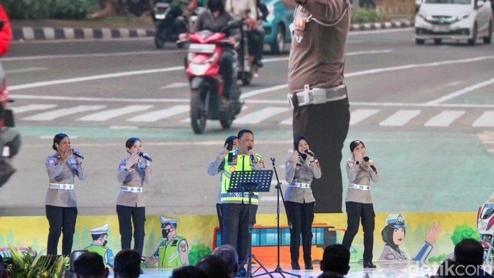 Tren Mudik 2024: Kakorlantas Ajak Masyarakat dengan Hitungan 'Mudik Tertib, Ojo Kesusu'