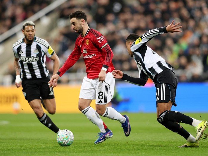 **Newcastle Vs MU: 10 Pemain Magpies Hancurkan Rekor Setan Merah!**