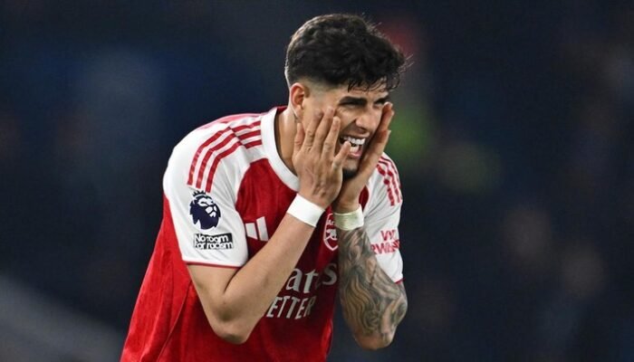 Tantrum Pelatih Brighton ke Arsenal, Hincapie: Sssttt!